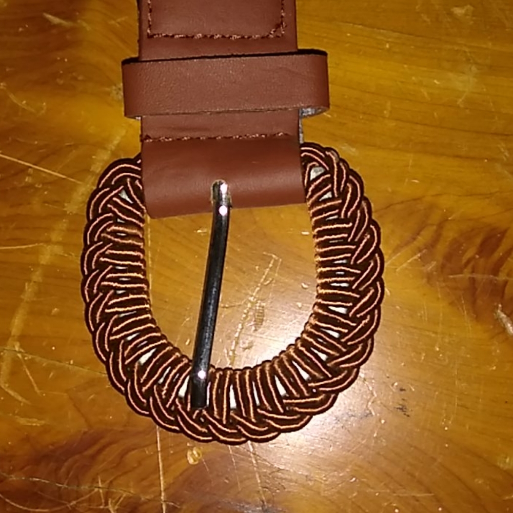 Belt - Picture 2 of 3